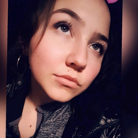 Meet your Posher, Jessika - Picture 1 of 1